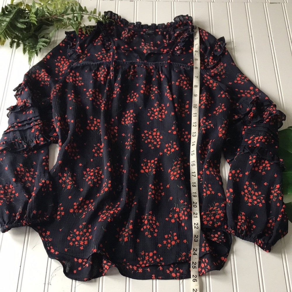 Ann Taylor floral ruffle black red top petite - Picture 6 of 7